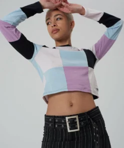 The Ragged Priest WOMEN'S Information Top