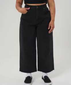 The Ragged Priest Grip Skater Jean - Charcoal WOMEN'S