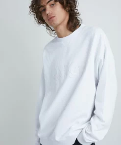 The Ragged Priest Kickers Classics Mens White Crewneck MEN'S