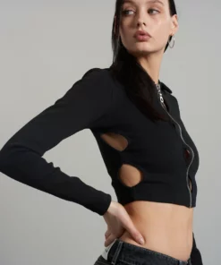 The Ragged Priest Wednesday Top